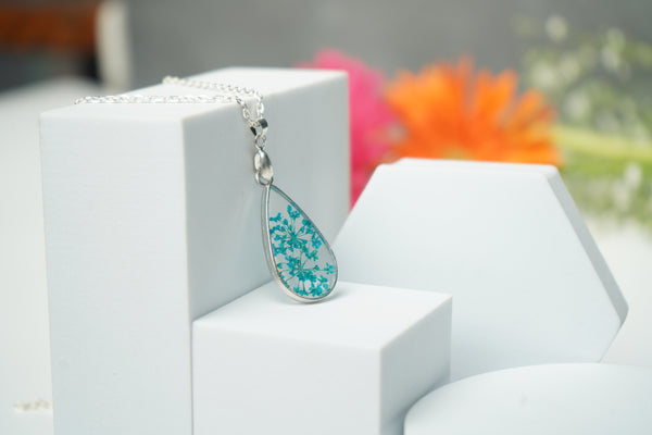 Blue Annes With Silver Oval shape pendent