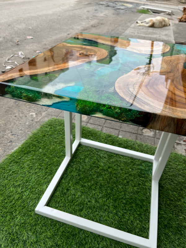 Ocean Design Epoxy Resin Dinning Table – A Coastal Masterpiece